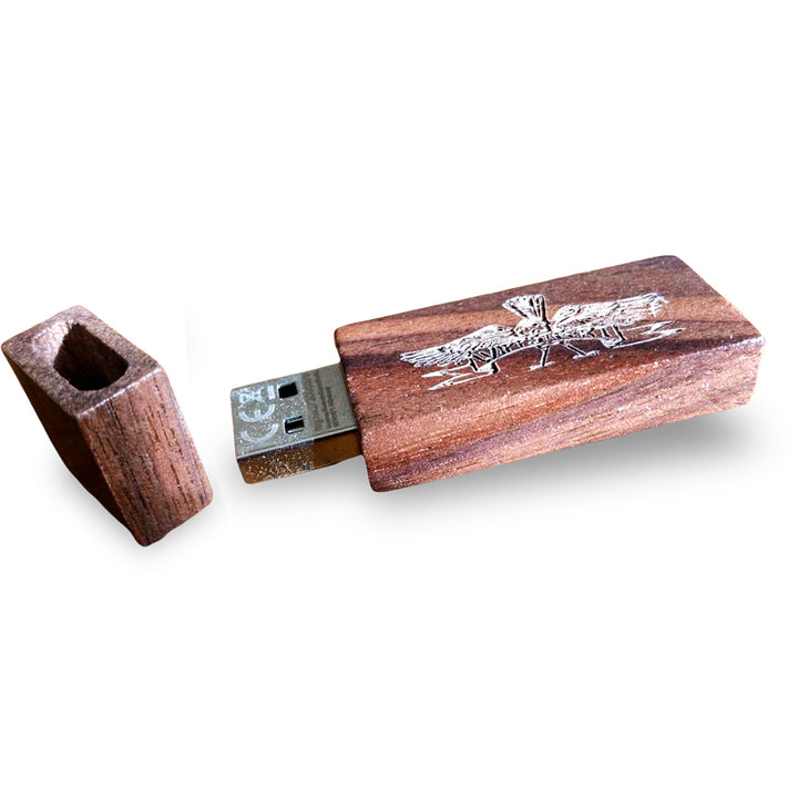 Wippsteert wooden USB stick with engraved band logo incl. "Use Dannenboom"